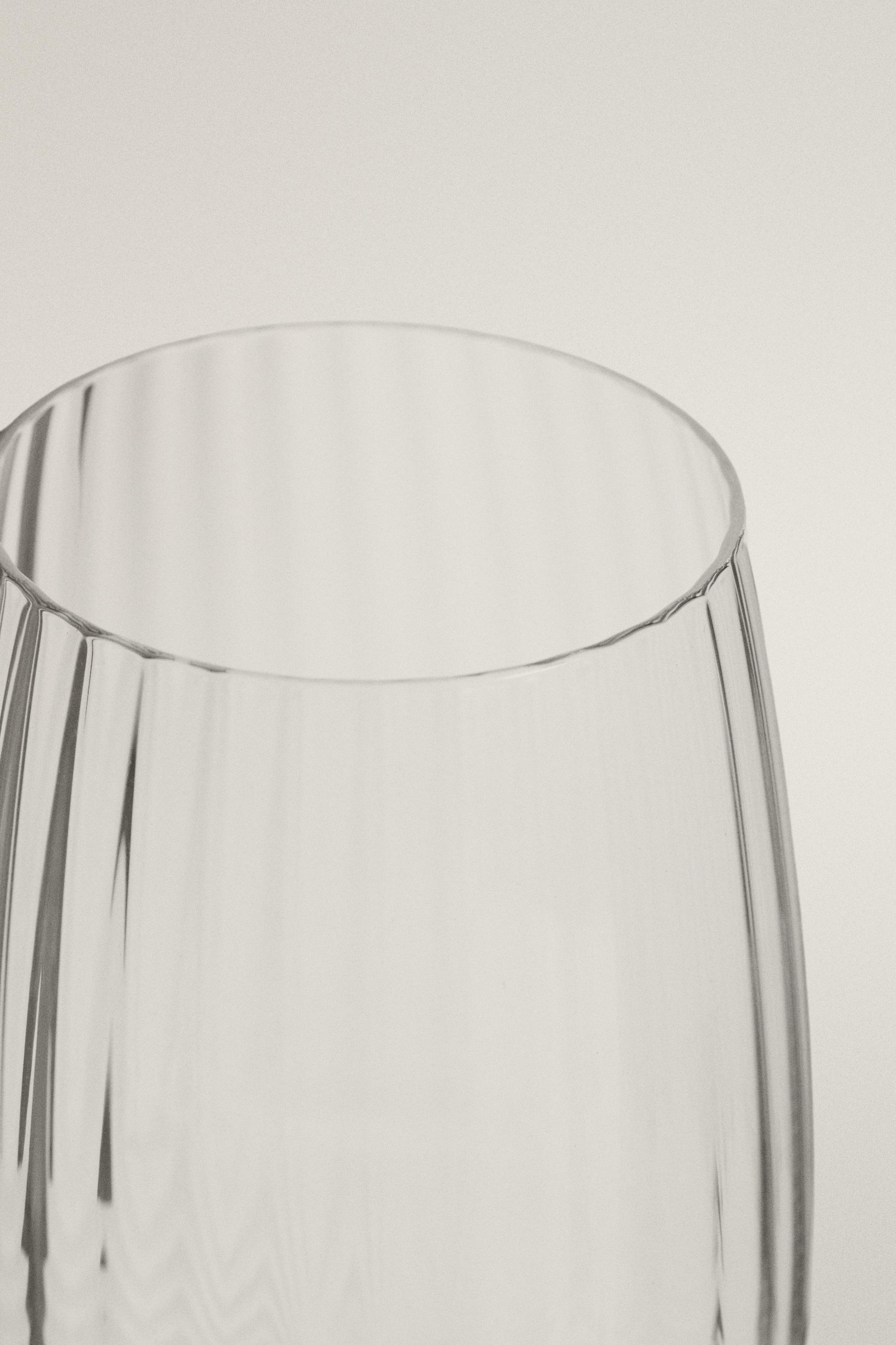VERRE À VIN LIGNES